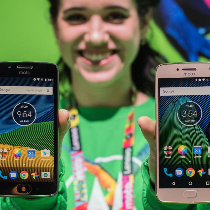 Trên tay Moto G5 và G5 Plus: Plus hơn hẳn